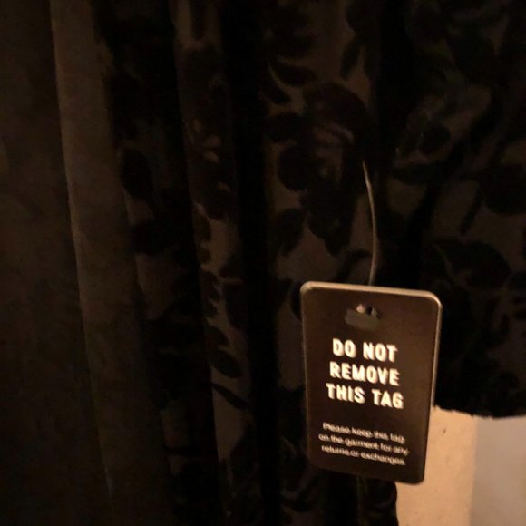 EXPRESS - Shear Black Cardigan - Picture 8 of 8